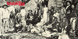 FOTOGRAFÍA ANÓNIMA, UN DÍA DE CAMPO EN MONTE ALBÁN, CA. 1895-1899. EN CAECILIE SELER, POR LOS ANTIGUOS CAMINOS DE MÉXICO Y GUATEMALA, 1900