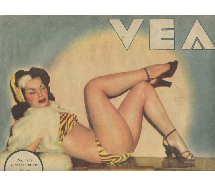 ¿Sabían que en 1955 se quemaron revistas de desnudos en el zócalo?