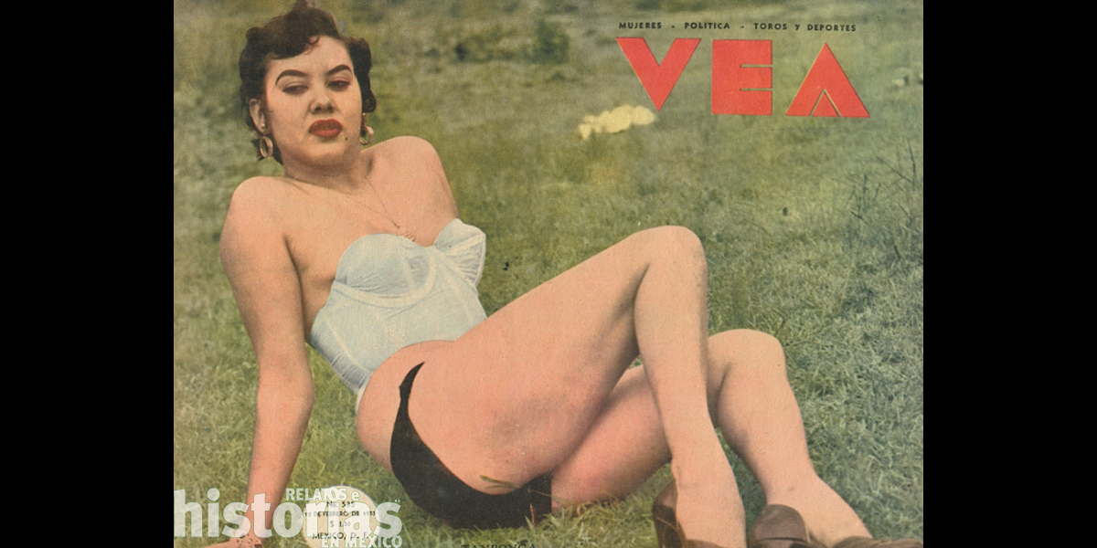 ¿Sabían que en 1955 se quemaron revistas de desnudos en el zócalo?