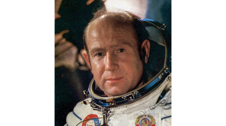 Alekséi Leónov, el primer hombre en el espacio