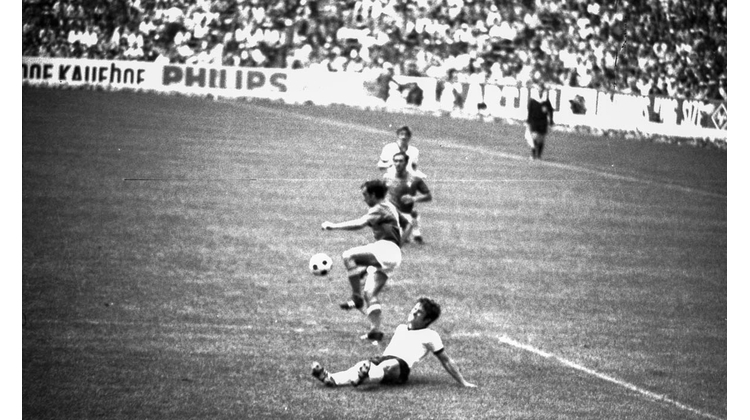 Video: Resumen Italia vs Alemania Federal - Mundial de Futbol México 1970