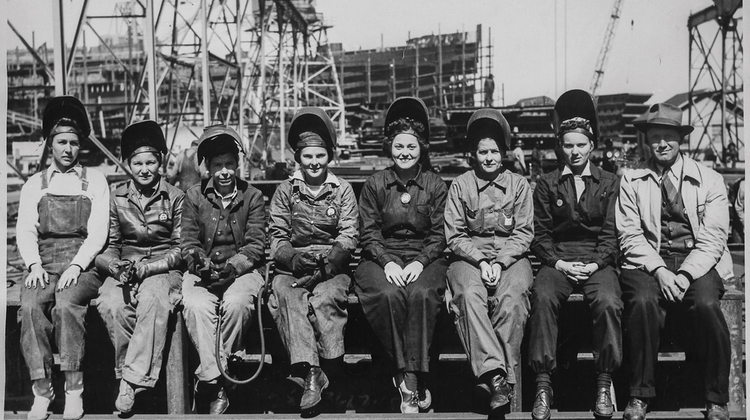 Mujeres incorporadas a la industria sostuvieron el esfuerzo bélico de la Segunda Guerra Mundial